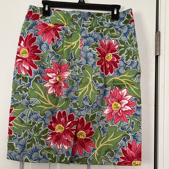 Talbots Petite• Women’s Floral Pencil Skirt, Size 10P, EUC - Picture 4 of 12